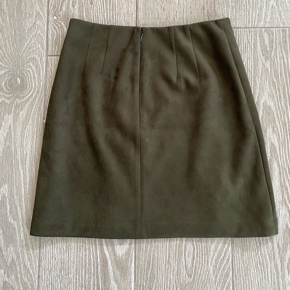 LOFT green button down mini skirt - Picture 5 of 7